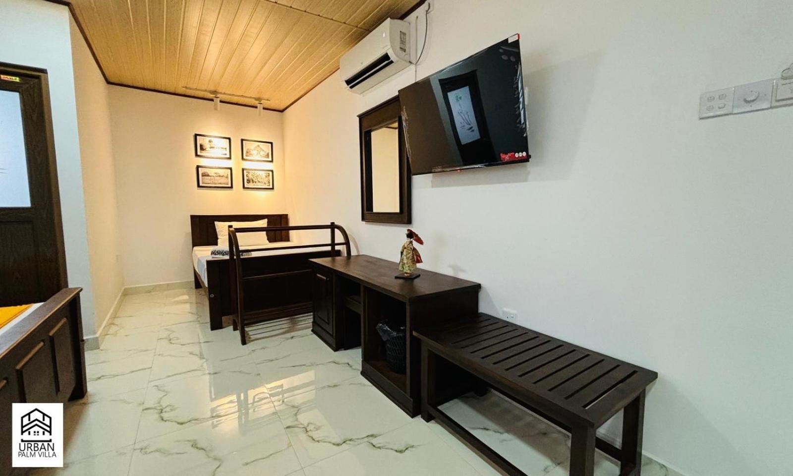 Urban Palm Villa Anuradhapura Exterior photo